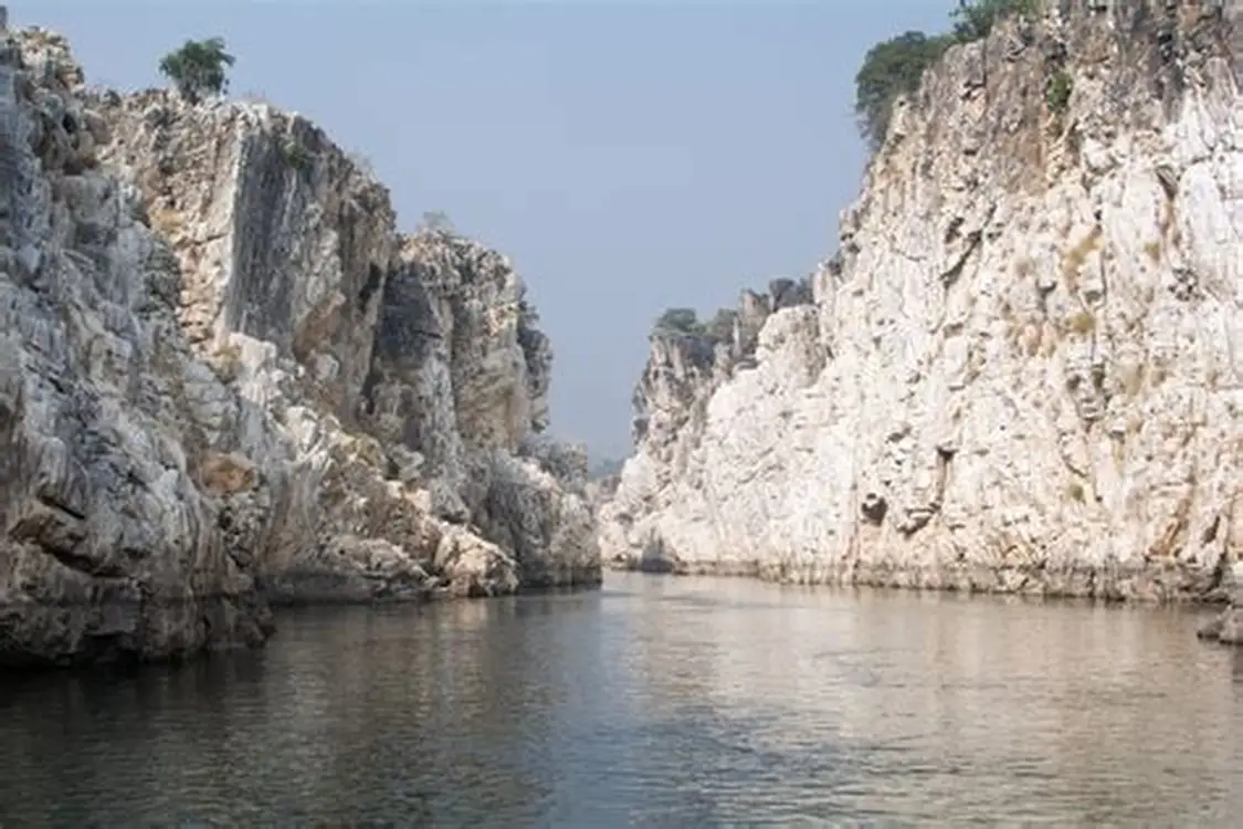 Bhedaghat Marble Rocks